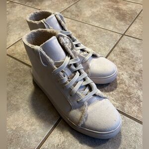 Loft high top sneaker size 8